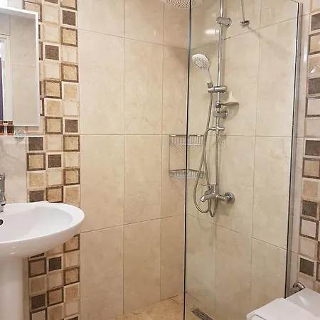 Samoy לינה וארוחת בוקר 3*